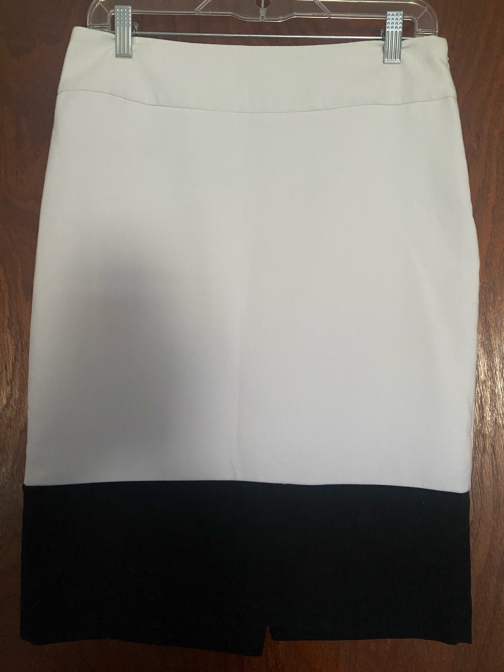 Limited women’s size 8 skirt